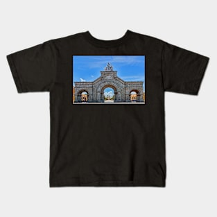 Gate of Peace, Havana Kids T-Shirt